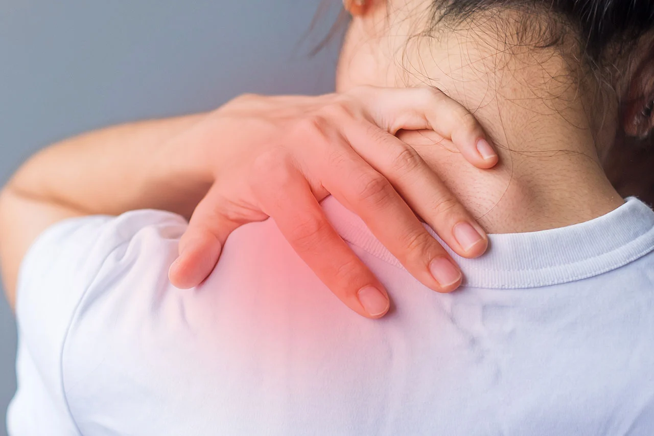 Neck pain treatment at Rally Point Health and Rehab chiropractic clinic in Markham ON with Dr. Nicholas Cheng