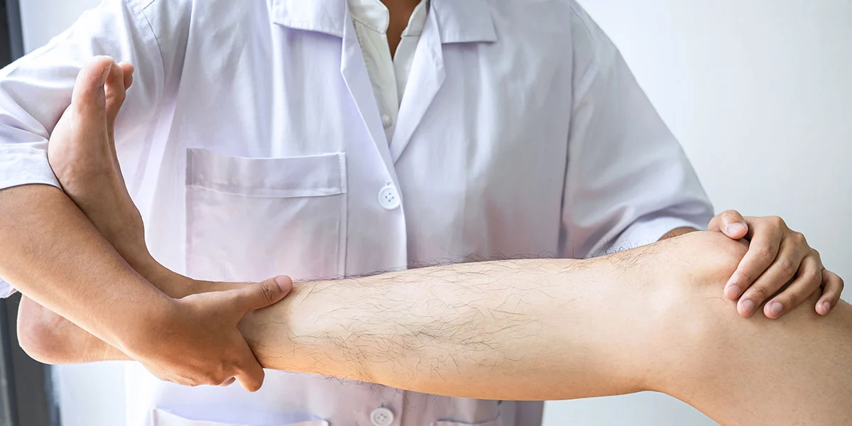 Chiropractor vs Physiotherapist vs Massage Therapist - Which One Do You Need - Image 1
